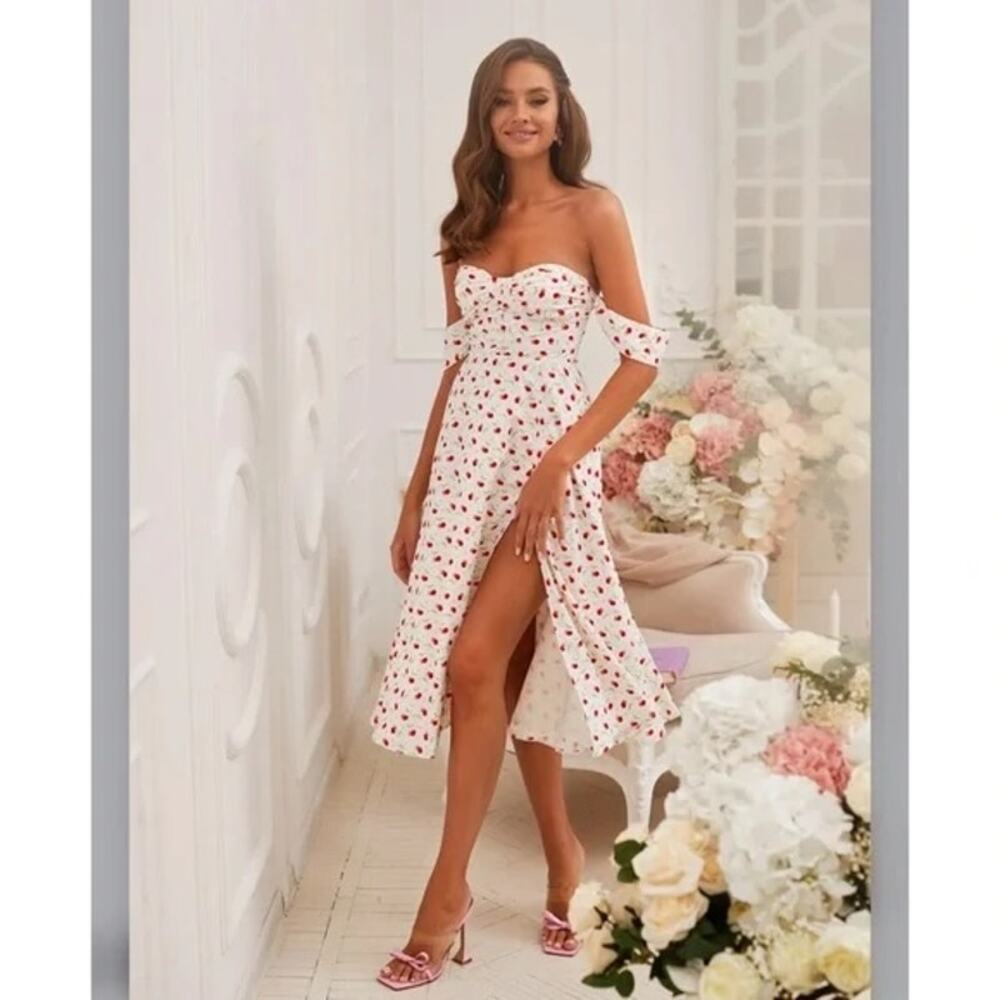 NEW Alamour the Label Paisley Midi Dress Size M Cherry White Red Off Shoulder